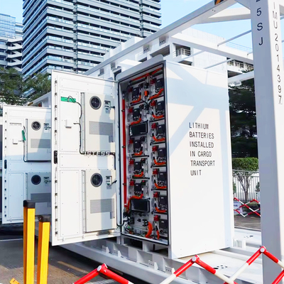 CE FCC การเก็บพลังงานอุตสาหกรรม โซลาร์ ซิสต์โซลูชั่นในถัง 20 ฟุต 1Mwh 3Mwh 5MWh พร้อมการติดตามและควบคุมทางไกล